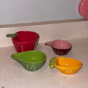 Rae Dunn veggie measuring cups - yes
